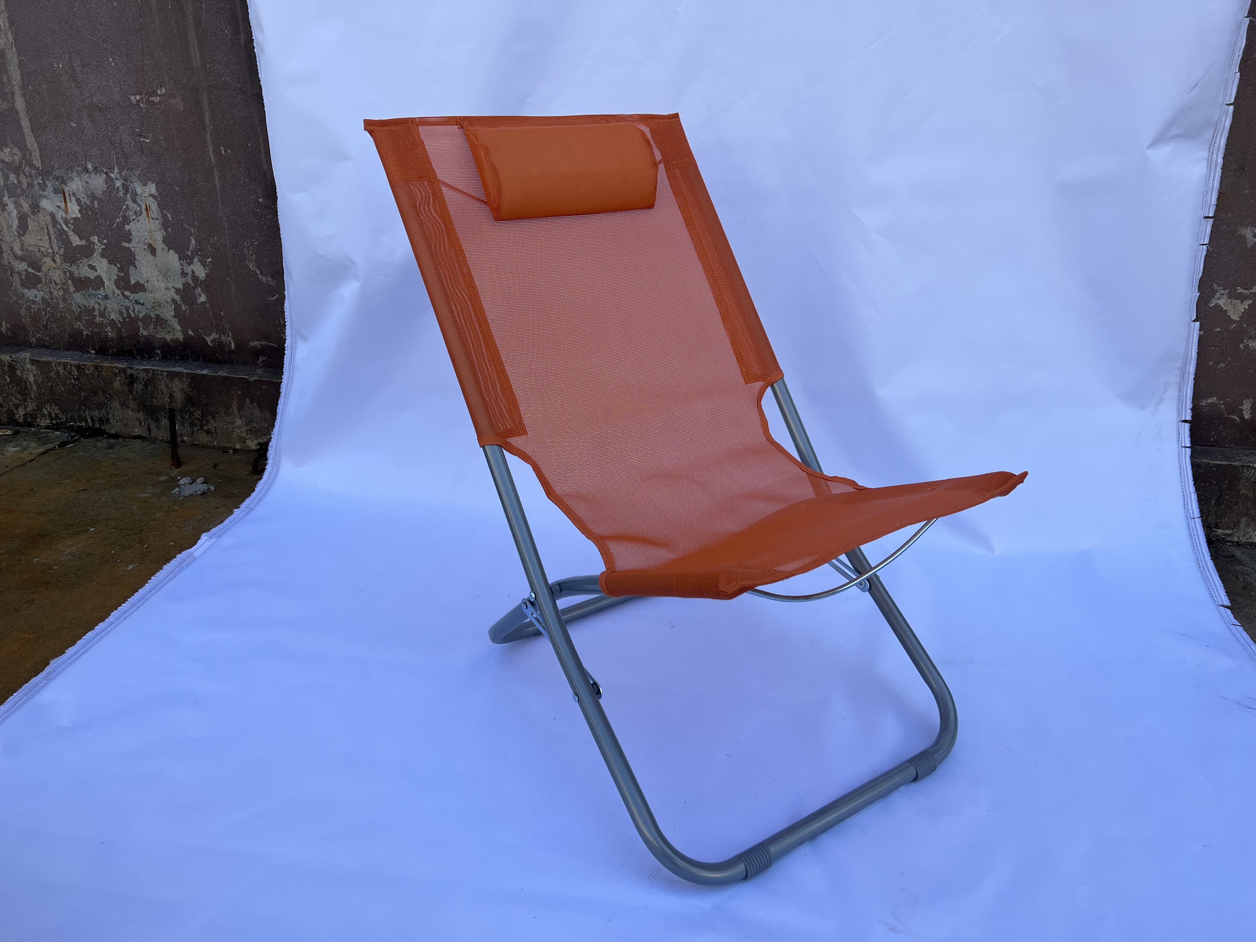 Adjustable Lay Flat Lounge Beach Chair